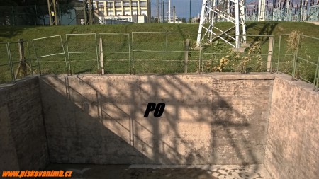 odstranění nátěru z detenční nádrže